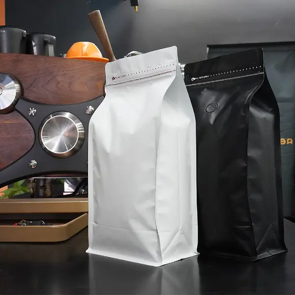 أكياس مخزون ملونة بوزن 1KG لتغليف الطعام
