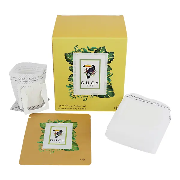 Drip coffee box set including flat pouches and filters